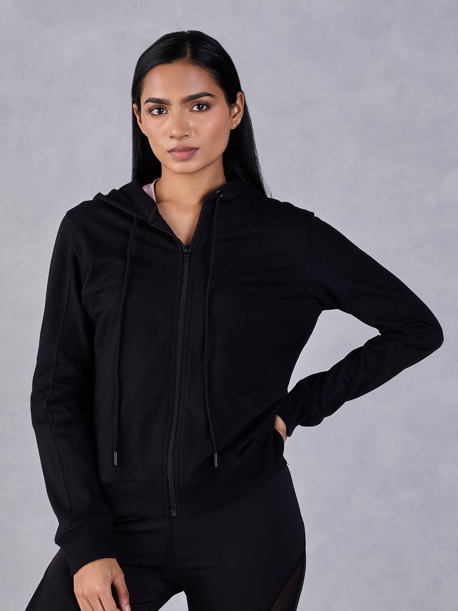 lightweight hooded jacket with side pockets