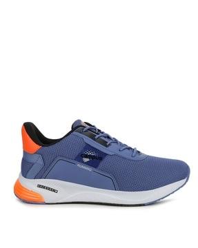 lightweight sports shoes with round-toe