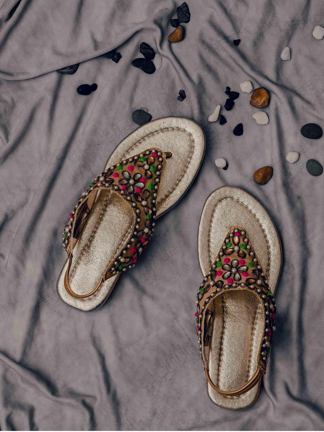 lil pitaara girls gold-toned printed leather ethnic zari embroidered flats