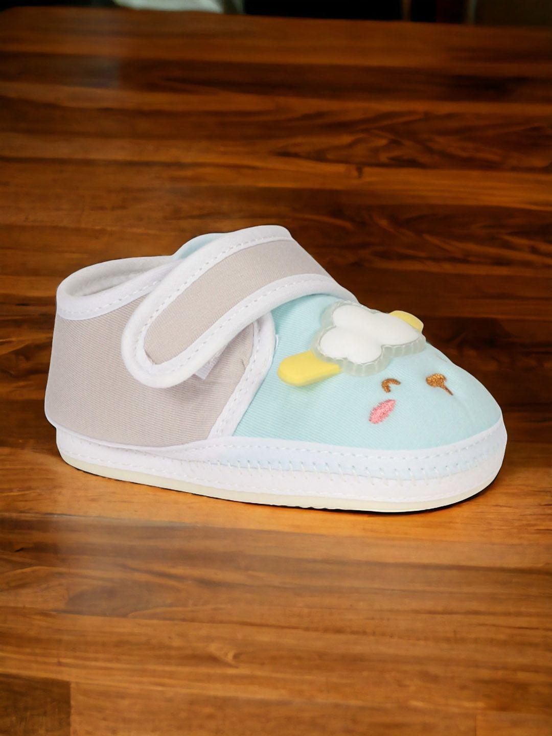 lil lollipop infants puppy detail cotton booties