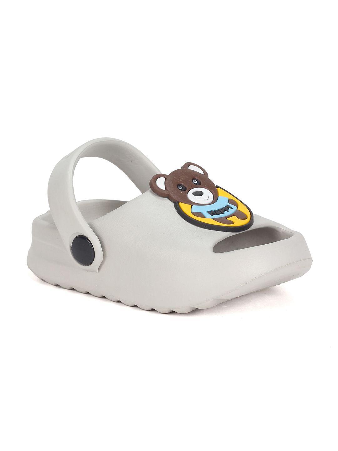 lil lollipop kids bear applique anti-slip clogs