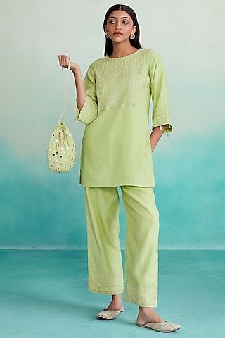 lime chanderi hand embroidered kurta set