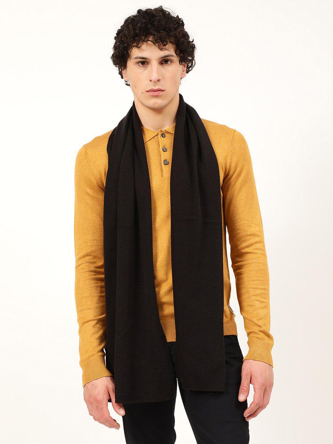 lindbergh-men-black-scarf