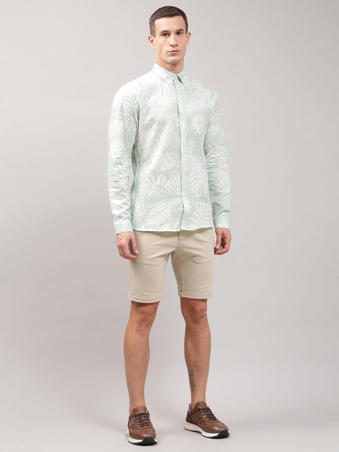 lindbergh men green & white slim fit printed casual shirt