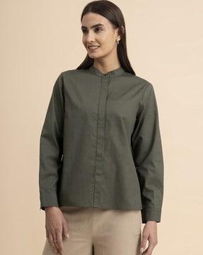 linen shirt with mandarin collar