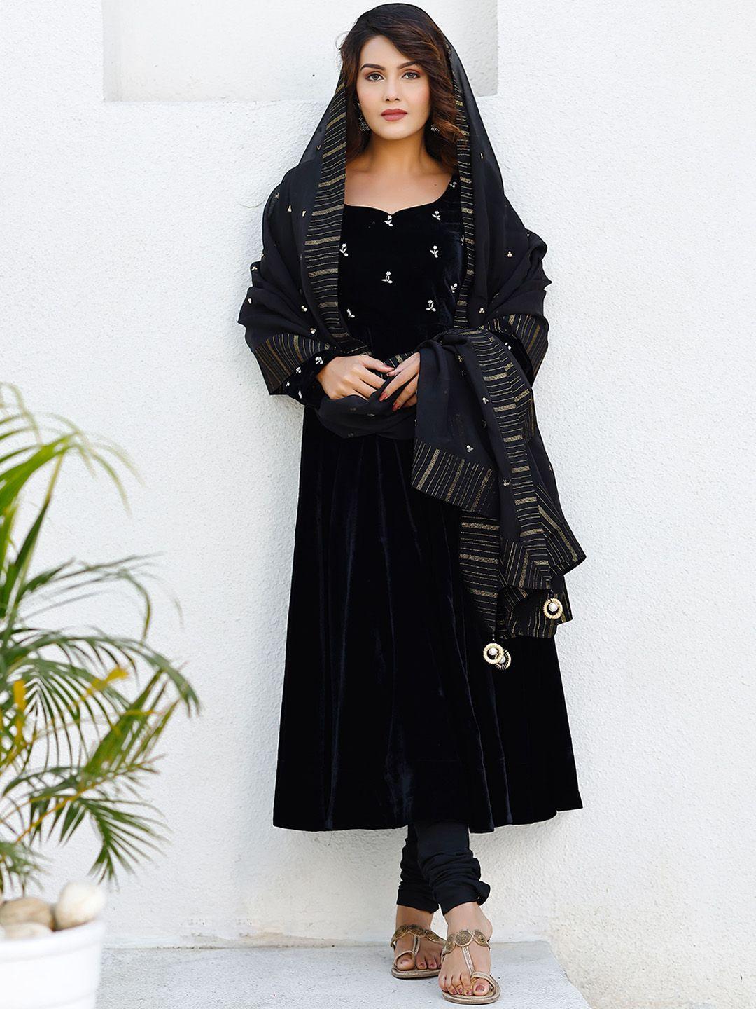 lirose women black yoke design regular velvet kurta with churidar & with dupatta