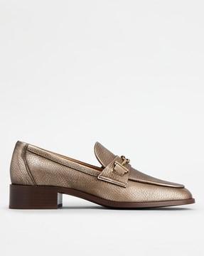 loafers in leather