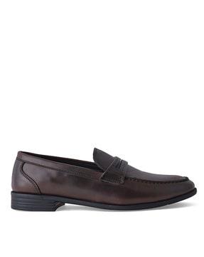 loafers with slip-on fastening