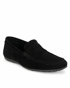 loafers with textured detail