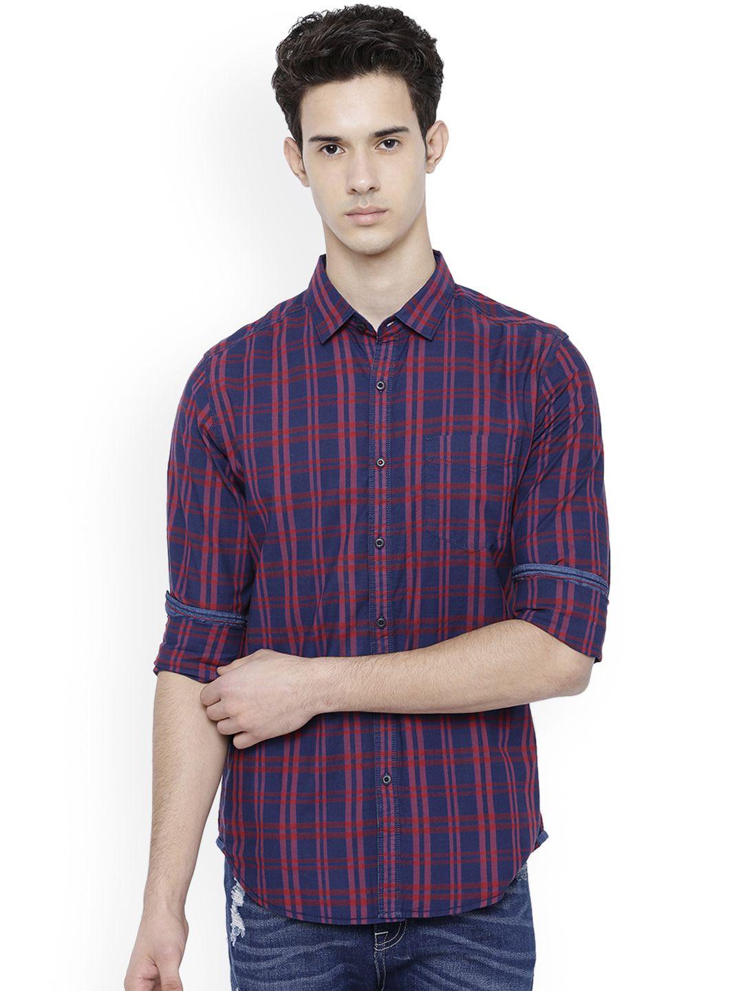 locomotive men red & navy blue slim fit checked casual shirt