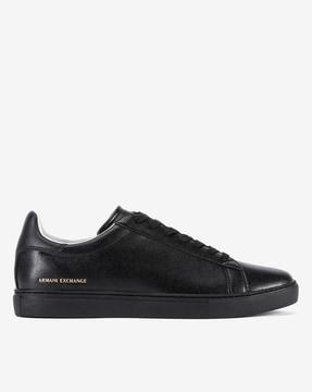 logo print leather low-top lace-up sneakers