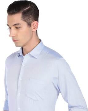 logo embroidered shirt with patch pocket