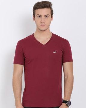 logo print v-neck t-shirt