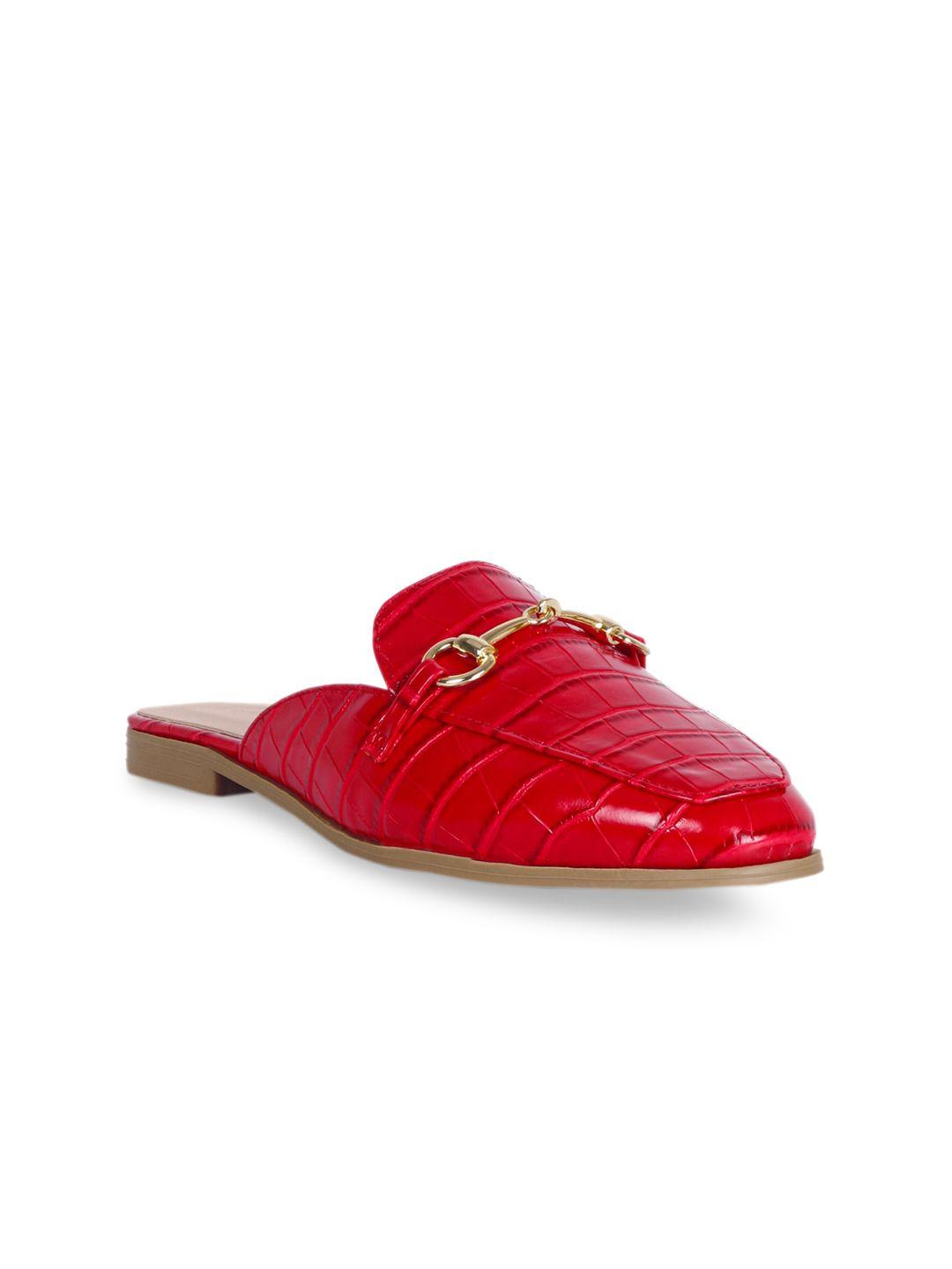 london rag women red textured mules