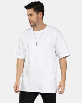 loose fit round-neck t-shirt