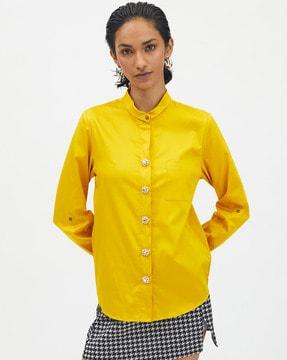 loose fit shirt with patch pocket