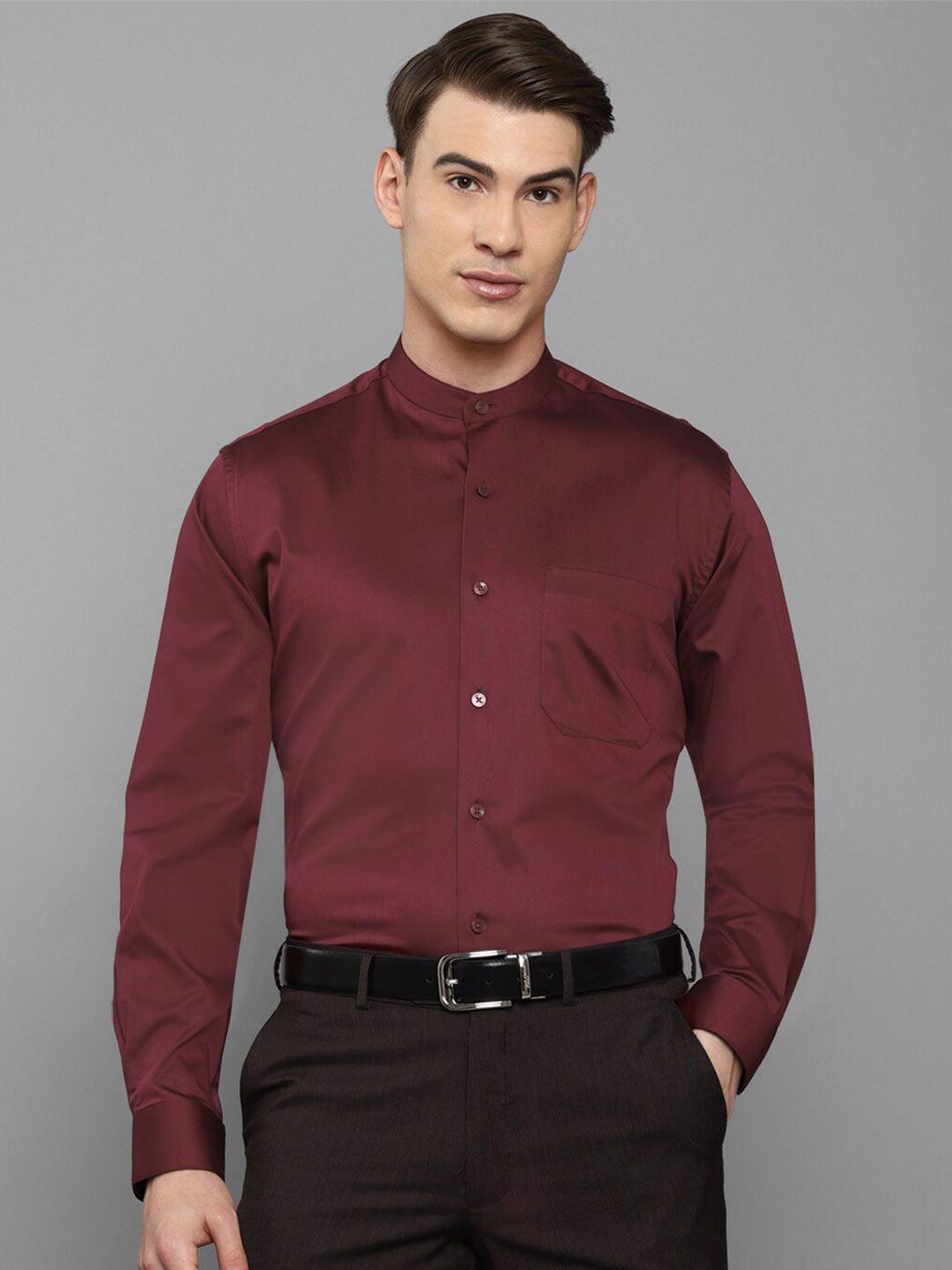 louis philippe men maroon solid cotton slim fit formal shirt