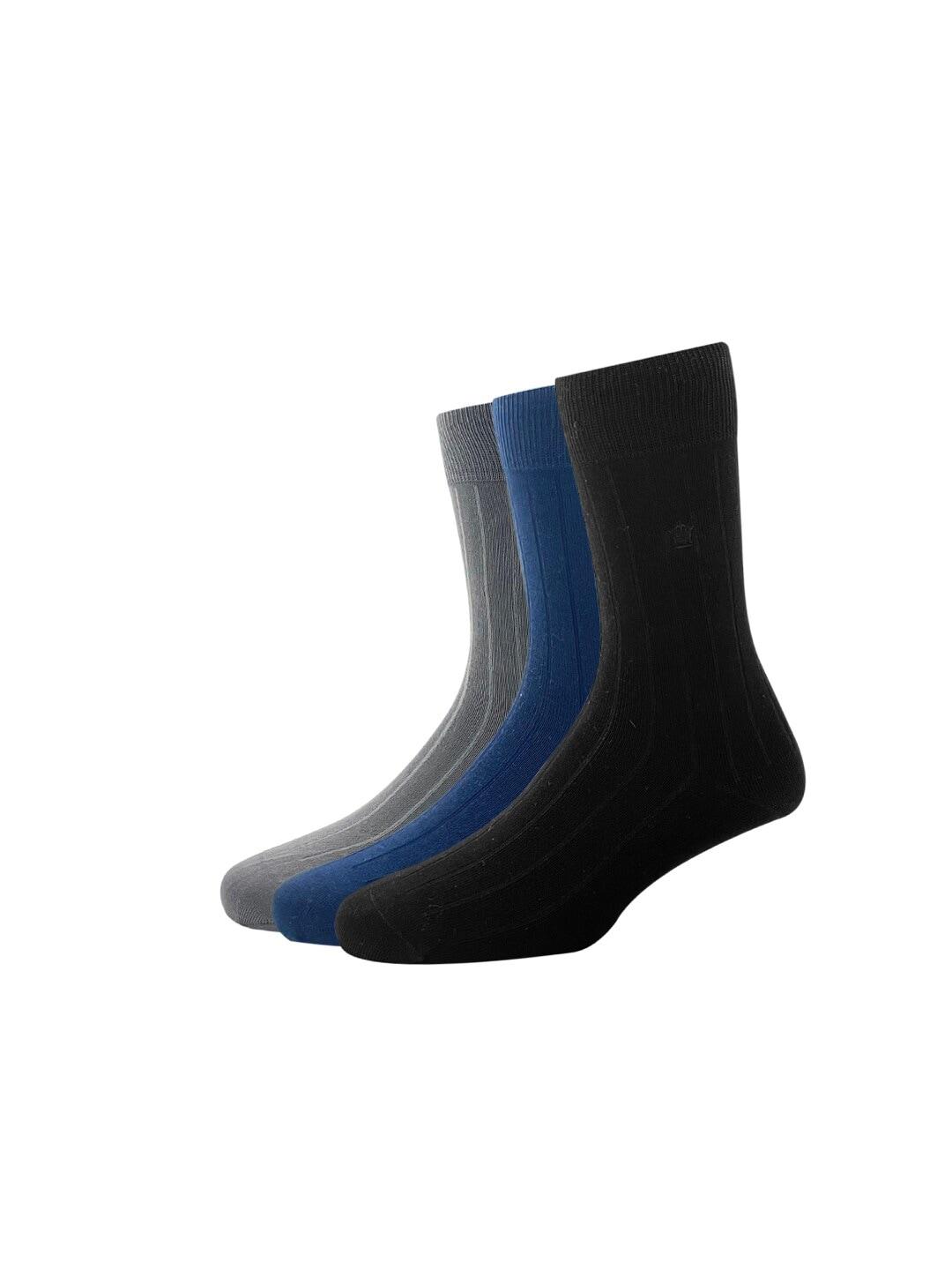 louis philippe men pack of 3 navy blue solid cotton calf length socks
