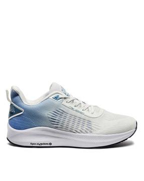 low top lace-up running shoes