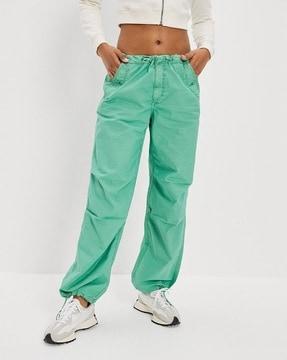 low-rise relaxed fit pants