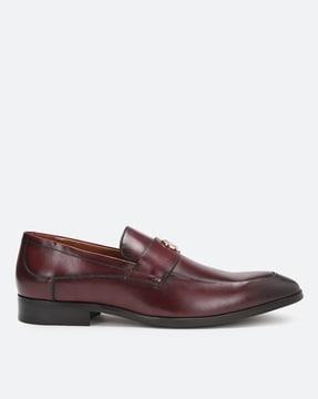 low-top slip-on shoes with leather upper