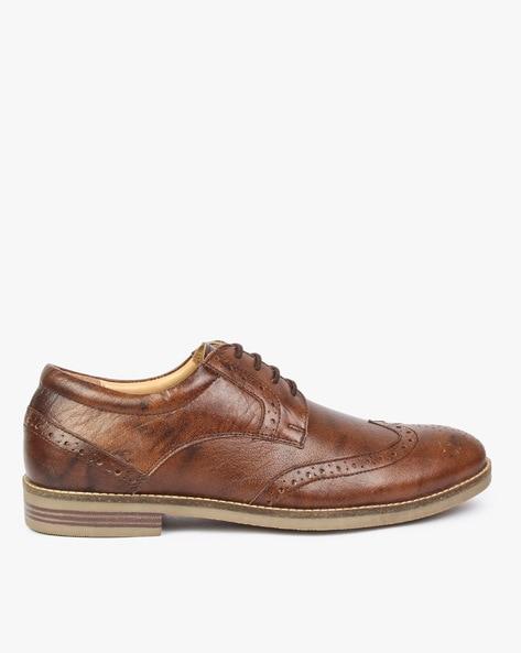 low-top lace-up brogues