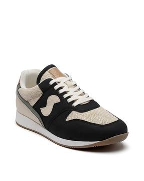 low-top lace-up casual shoes