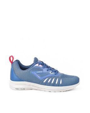 low-top lace-up running shoes