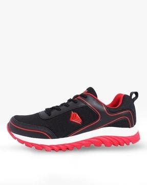 low-top lace-up running shoes