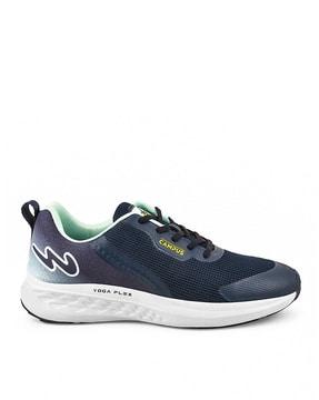 low-top lace-up running shoes