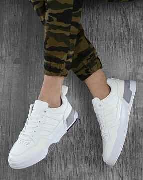 low-top lace-up shoes