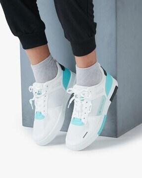 low-top lace-up sneakers