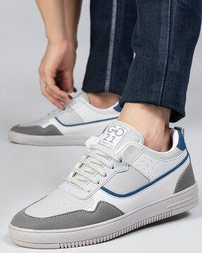 low-top lace-up sneakers