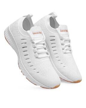 low-top lace-up sports shoes