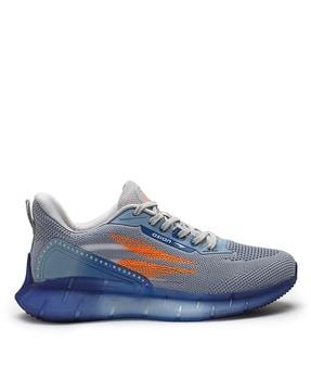 low-top lace-up sports shoes