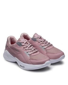 low-top lace-up sports shoes