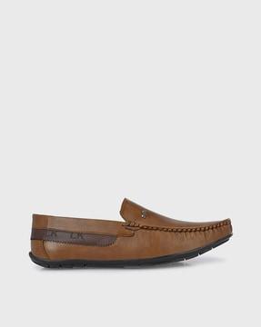 low-top round-toe loafers