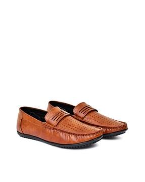 low-top round-toe loafers