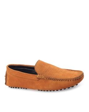 low-top round-toe slip-on loafers