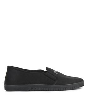 low-top slip-on casual shoes