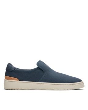 low-top slip-on casual shoes