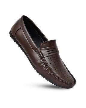 low-top slip-on loafers