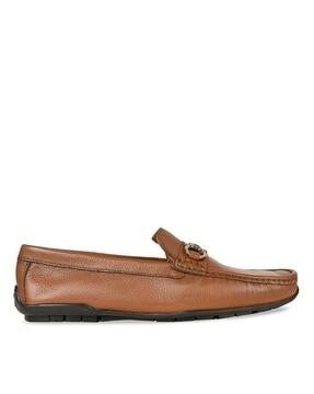 low-top slip-on loafers