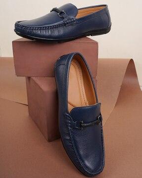 low-top slip-on loafers