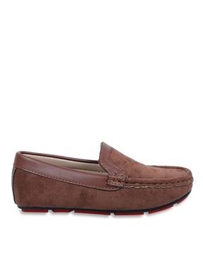 low-top slip-on loafers