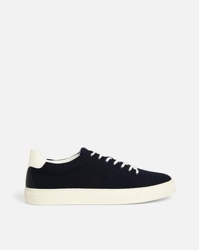 low-tops lace-up sneakers