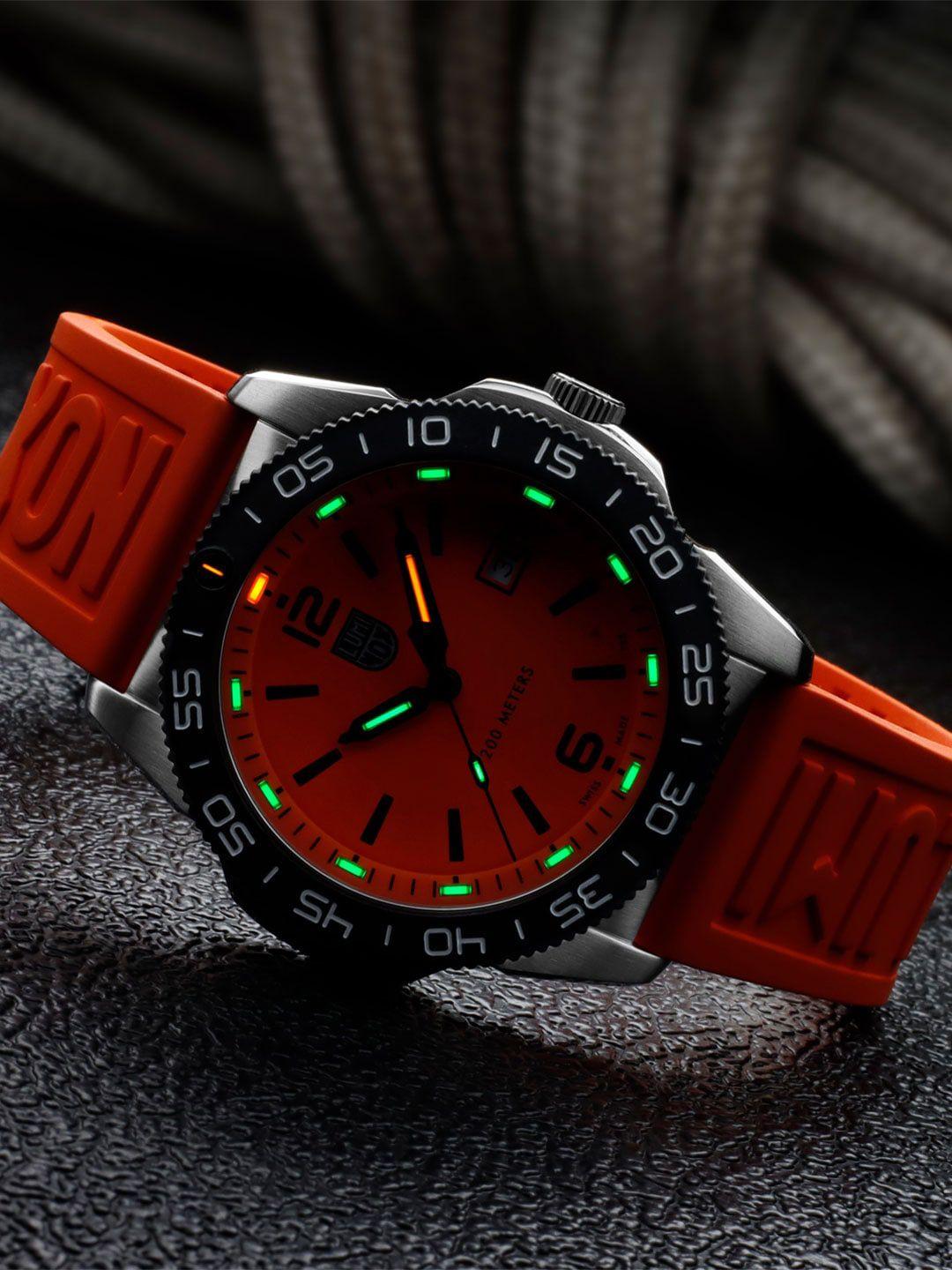 luminox men water resistant round shaped analogue watch xs.3129