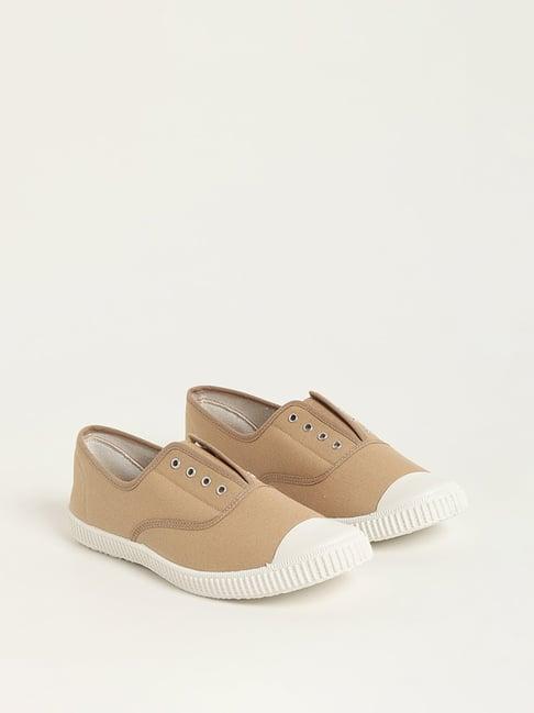 luna blu by westside taupe solid canvas shoes