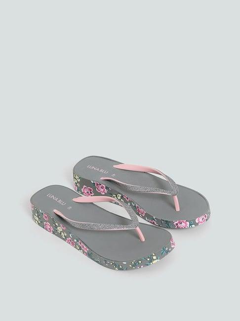 luna blu by westside floral printed grey low wedge flip-flop