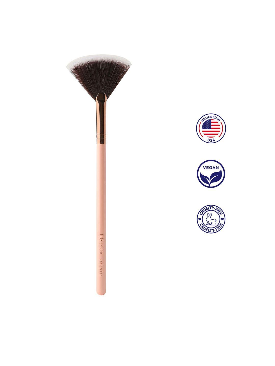 luxie rose gold medium fan brush - 560